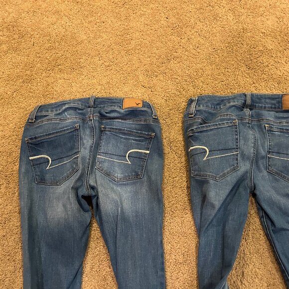 American Eagle  2 pair of jeans - Picture 6 of 6